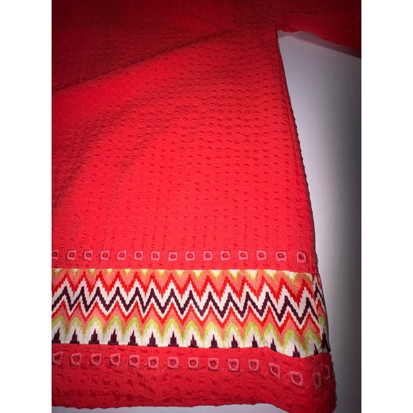 Esley Womens Red Textured Zipper Back Neck Embroidered Zigzag Hem Top Size S - Picture 3 of 7